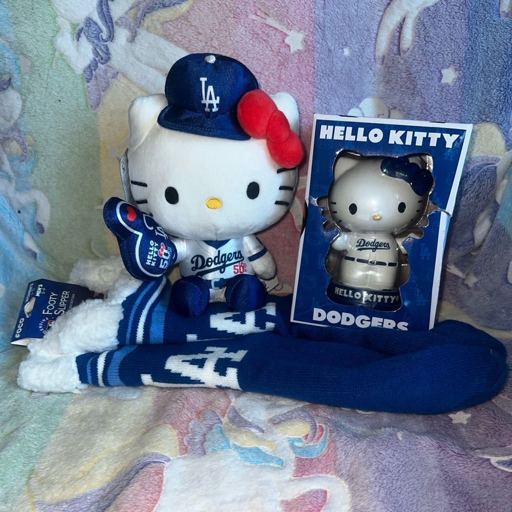 Official Hello Kitty 50th Anniversary Dodgers plush & bobblehead